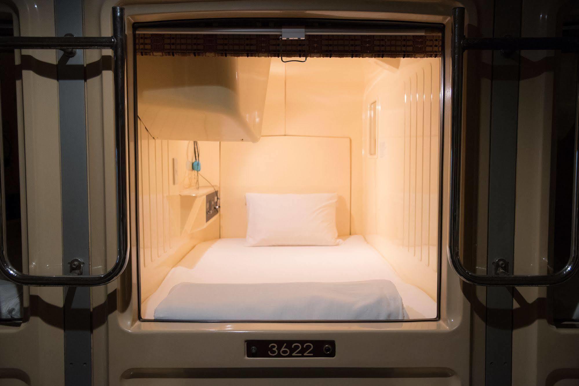 Ueno Station Hostel Oriental Ⅱ Tokio Buitenkant foto